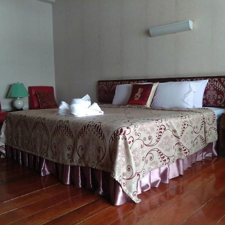 Petchkasem Grand Hotel Сурин Экстерьер фото